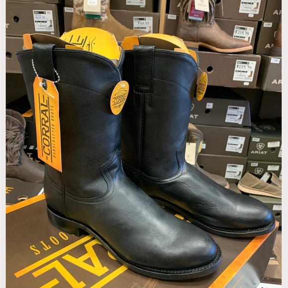 Corral Other - Corral Boots Mens  Black Embroidery Round Toe A4112 size 11 d new in box